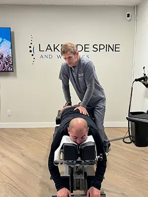 Pain Between Your Shoulder Blades: Why the Mid-Back Gets Overlooked