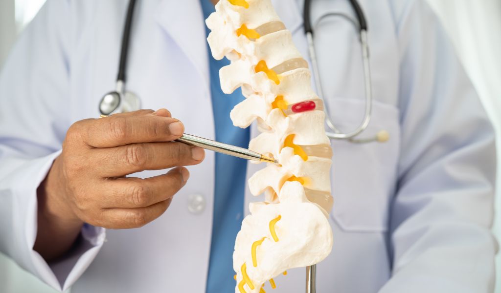 Degenerative Disc Disease Care treatment at Lakeside Spine and Wellness