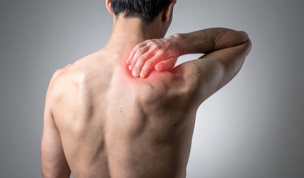Shoulder Pain Care treatment at Lakeside Spine and Wellness
